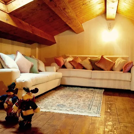 לינה וארוחת בוקר La Badia 4*