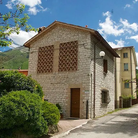 La Badia Bed & Breakfast 4*